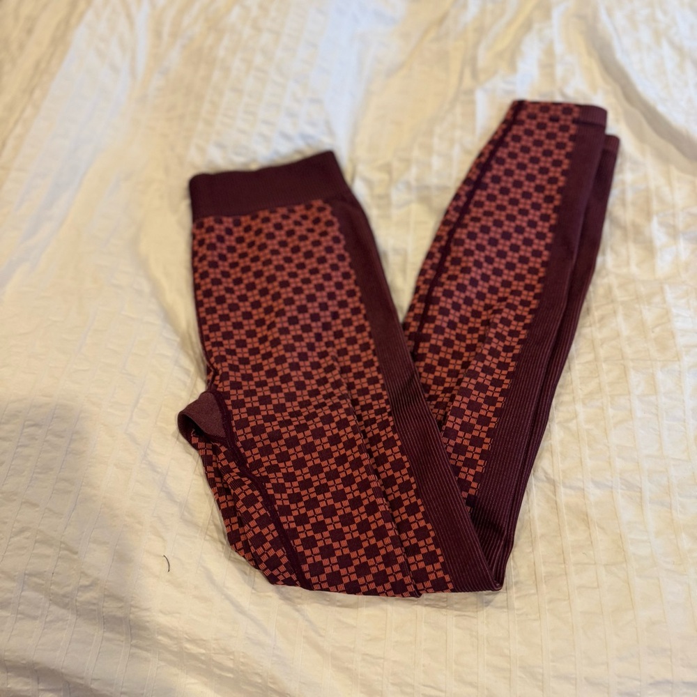 Red and Black Patterned Leggings for Dynamic Style